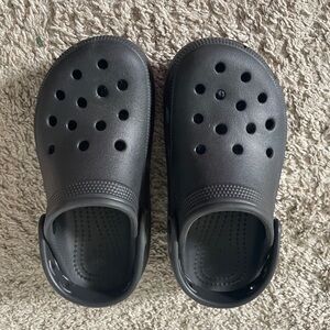 Kids black platform crocs. Size 1